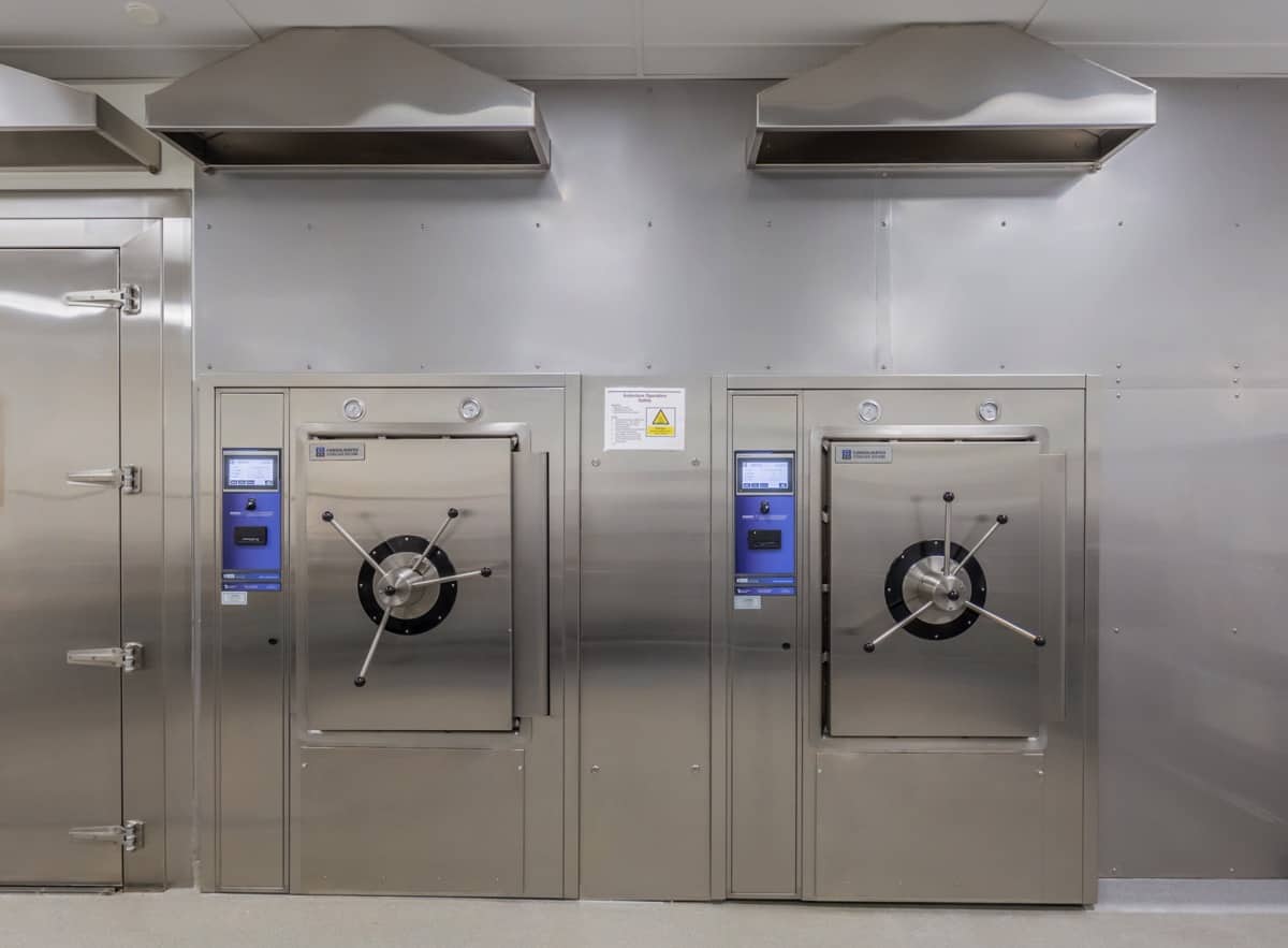 PORTES AUTOCLAVES OVALES P11-125 DE BOYER 9 INSTALLATION PROFESSIONNELLE PORTE AUTOCLAVE